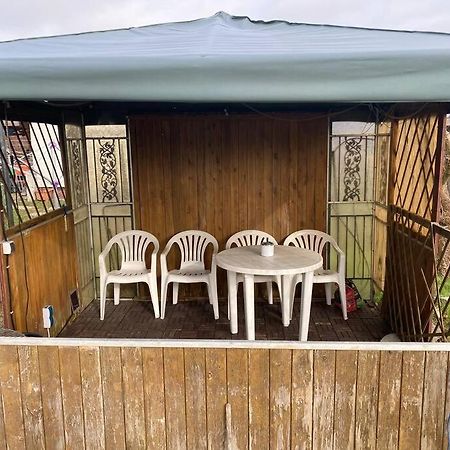 Bungalow Im Gruenen Werneuchen Eksteriør bilde
